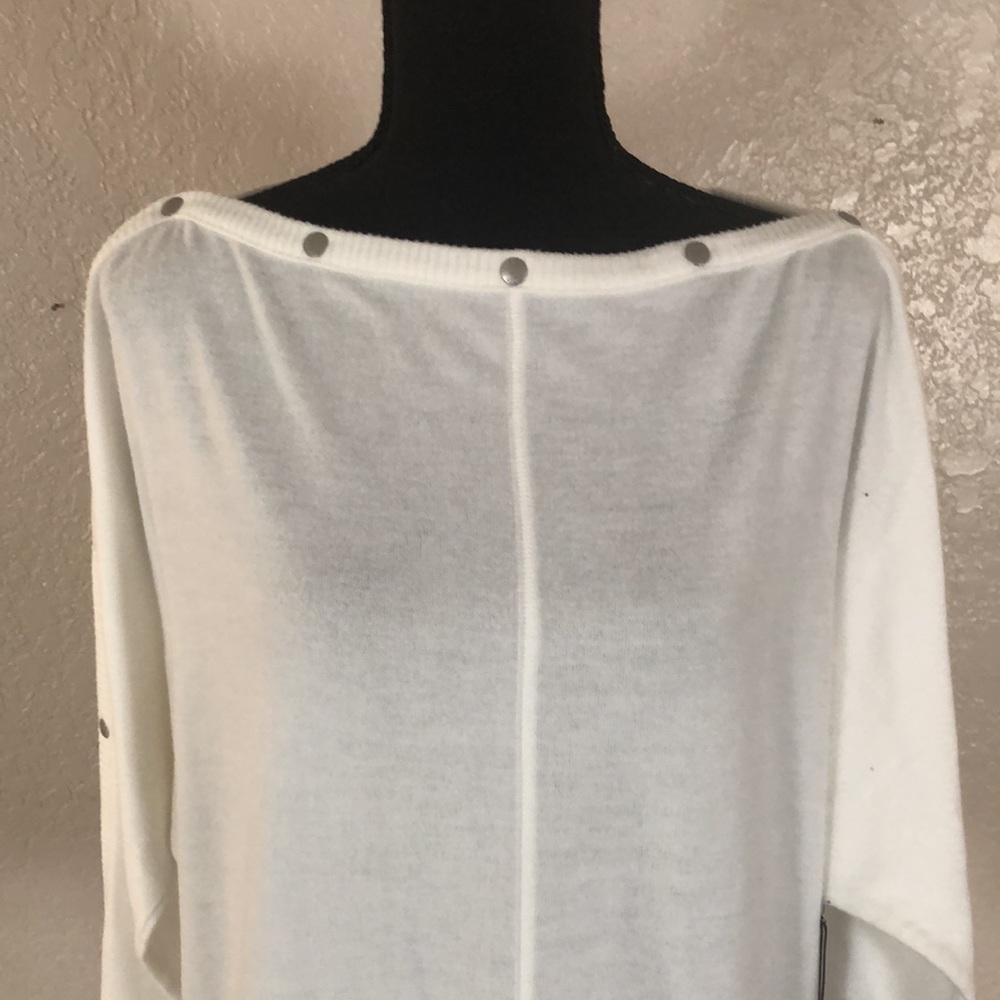 NWT Vince Camuto Button Shoulder Sweater Top. SzS - Picture 3 of 11